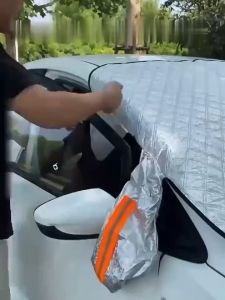 เสริมสวยผ้าคลุมรถยนต์ Fabienne ซึ่งประกอบด้วย 9 ขั้วแม่เหล็กทั้งหมด ทนพายูระดับ 10 และการถุง UV 100% สร้างว่างสุขภาพดีและสวยงาม