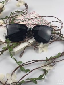 Stylish resin square frame UV protection sunglasses/outdoor casual mens and womens sunglasses 8035