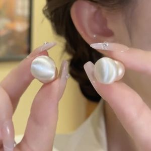 925 Silver Needle Personality Ball Drop Earrings Brushed Unique Luxury Feel Fashionable Jewelry for Women Alloy Plated Gold