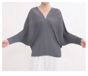 Plus size batwing sleeve t-shirt womens fashionable high-grade temperament wild V-neck pullover T-shirt #20240782