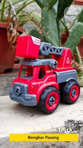 Mainan Anak DIY Truk 4in1 Kendaraan Bongkar Pasang Truck Konstruksi Pemadam Kebakaran Kontruksi COD