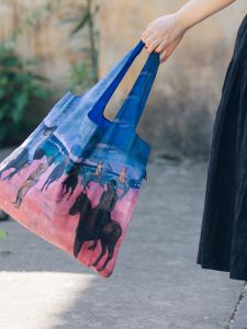 Loqi | Museum Artwork Shoulder Bag