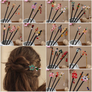 เครื่องประดับผมสไตล์จีนใหม่สีแดงปีใหม่ ต่างผมไม้เทียมสีดำสำหรับผู้หญิง ต่างผมสไตล์โบราณ Hanfu Qipao เครื่องประดับผมสำหรับผู้หญิง