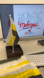 Handheld Malaysia Flag Bendera (27cm X 13cm) (12 pcs/Pkt)