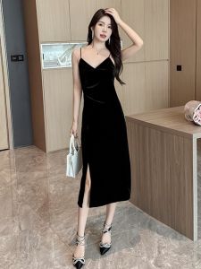 Velvet Halter Dress Womens Autumn Black Base Skirt Slit Mid-Length Little Black Dress Fashionable Elegant Style without Sleeve