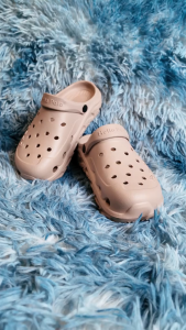 Hello Polo รองเท้าหัวโตผู้หญิง แบบรัดส้น รองเท้าแฟชันผญ ทนต่อการสึกหรอ กันลื่น ส้นหนา 3.5 ซม พื้นนุ่มมาก ลำลอง HP8055