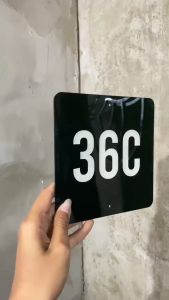 Artkrilik - Nomor Rumah Akrilik Print UV Nomor Kost Hotel Kamar Model Bulat 20 cm - Modern Minimalis