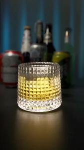 Rotatable Whiskey Glass with Wooden Base Suitable Creative Novel Bar Supplies Vintage Wine Glass for Brandy Scotch Bourbon