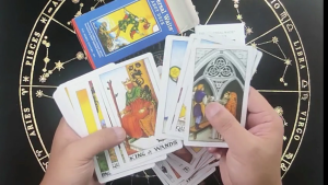 English  Tarot Card Original 78 Cards/Box Portable with Guidebook