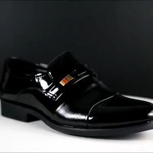 Business Leather Shoes for Men: Formal Black Leather Slip-Ons