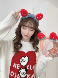 Net Red Girl Cute Three-Dimensional Strawberry Headband Sweet Plush Wash Face Make-Up Pressing Headband