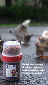 LocknLock Two Way Container: Wadah Penyimpanan Makanan Dua Sisi 330+150ml LLS213