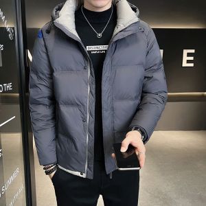 ROMON | เสื้อแจ็คเก็ตขนเป็ดสั้นสำหรับผู้ชาย ฤดูใบไม้ร่วง/ฤดูหนาว ทรงไฮเอนด์ ปกป้องความอบอุ่น ขนแกะ ขนสัตว์ แฟชั่น ลำลอง เสื้อคลุมกันหนาว