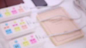 Power Stop Kontak 2.1A Stop Kontak Kabel Colokan Listrik 3M Stop Kontak Colokan Fast Charging 2 USB Port +4 Lubang Socket +5 Tombol Power On Off 2500W