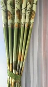 Gorden hordeng jendela pintu rumah bahan blackout Tebal tidak tembus pandang motif Tulip Hijau Abu Merah Coklat model smokring ukuran L140 x T 230cm gratis tali samping