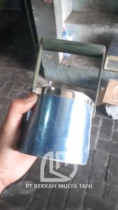 Besi Alat Pembolong Palubang Plastik Mulsa Uk 10 cm Tanpa Arang Bakar