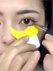 Eye Makeup Auxiliary Bezel Mascara Eyeliner Eyeshadow Makeup Silicone Baffle Guide Tools Easy To Makeup