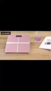 เครื่องชั่งน้ำหนัก ชาร์จด้วยUSB แสดงอุณหภูมิ 0.1-180KG มากมาย จอLED เครื่องดิจิตอล (เครื่องชั่งน้ำหนัก)