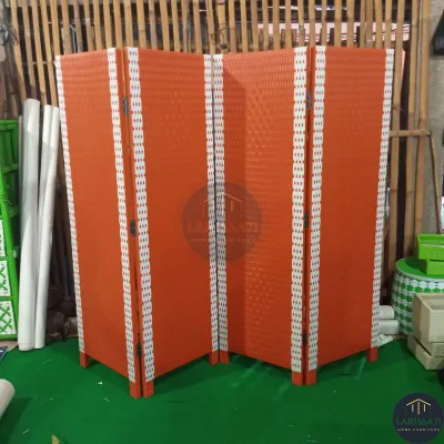 Pembatas Ruangan Rotan Sintetis 4 Panel