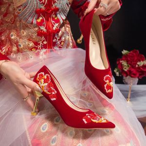 Embroidered Bride Shoes Womens Pointed Toe Shoes 2024 Spring New Chinese Style Small Crowd High Heels Not Tiring Feet