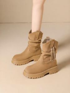 Josiny | Fur-lined Platform Boots