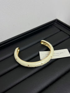 Elegant Black White Gold Enamel Open Hand Bracelet for Women Vintage High-End Feeling Stacked Wave Pattern Alloy Jewelry