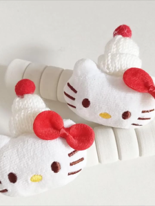 ถุงมือมือจับประตูแมว KT ตุ๊กตาน่ารัก ปลอกป้องกันเด็ก ทรงกลม อบอุ่น ตกแต่งเด็ก แผ่นป้องกันการชนกันแบบสากล ปลอกมือจับประตูป้องกันไฟฟ้าสถิตย์