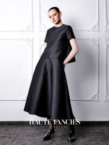 Elegant Black A-Line Umbrella Skirt Haute Fancies French Style Midi Skirt Polished And Refined Design for Autumn Winter
