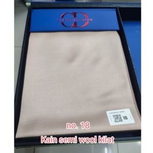 (hrg PerCelana)Kain Bahan Celana semi wool kilap shining Cristian Dean