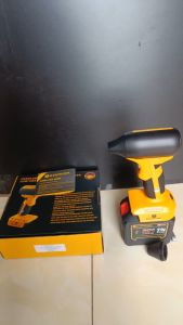 Máy thổi phản lực sử dụng chân pin phổ thông STARKER Đức  chuyên dụng vệ sinh ô tô nhà cửa