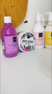 Scarlet Whitening Shower Scrub: Perawatan Kulit Wajah & Pembersihan Tubuh