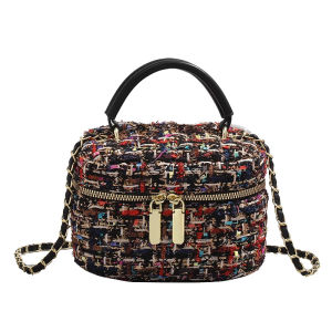 URCDN RDALVO | Quilted Chain Mini Handbag