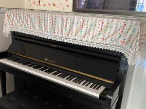 {Sản phẩm có sẵn} Khăn Phủ Đàn Piano Cơ Khăn Phủ Nắp Đàn Hoạ Tiết Hình Nốt Nhạc Màu Trắng