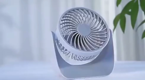 พัดลมพกพาขนาดเล็ก USB ขนาด 6 นิ้วสําหรับการตั้งแคมป์ พัดลมตั้งโต๊ะแบบเงียบสงบ 3 ความเร็ว 360 ° พัดลมตั้งพื้นแบบปรับได้สําหรับห้องบ้าน