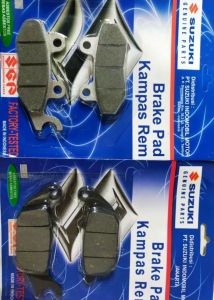 PLAT KOPLING SATRIA FU 150 1 SET KAMPAS KOPLING PLAT KOPLING SUZUKI SATRIA FU 150 KARBU LAMA BARU satu set isi 5 pcs kampas kopling satria Fu