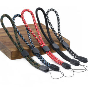 สายรัดข้อมือแบบปรับได้เชือกเส้นเล็กสําหรับ iPhone Samsung อุปกรณ์เสริมโทรศัพท์ Micro กล้อง USB แฟลชไดรฟ์คีย์ ID Card Anti Lost