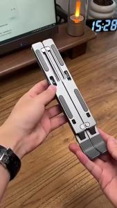 Giá Đỡ Máy Tính Xách Tay Bằng Hợp Kim Nhôm Màu Bạc - Có Thể Gấp Gọn Nâng Cao Độ Cao Màn Hình Tích Hợp Làm Mát Cho Bàn Phím