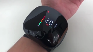 Electronic Intelligent Accurate Wrist Bp MonitorsMedical Rechargeable and Portable hypertension Tracking Machine