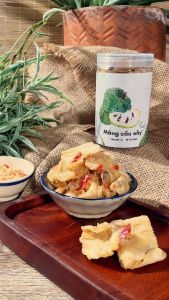 Mãng cầu sấy muối ớt - mứt mãng cầu chua chua caʏ caʏ hàng trắng màu date mới - ảnh shop tự chụp