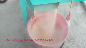 Máy đập bột cho gà vịt