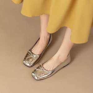 Plus Size Womens Shoes 41-43 Fat Feet Wide Fat Flats Womens 2024 New Style Silver Shoes plus Size Gommino 40-45