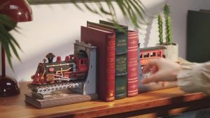 Robotime Rolife Wooden Vintage Train kit 3D Puzzles DIY Book Nook Kit Decorative Bookends 6.5" for Adults Gifts for Boys Girls