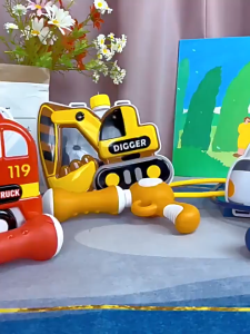 Cartoon Backpack Water Spray Toy Fire Truck Summer Vacation Beach Water Childrens Toy Water Spray Toy