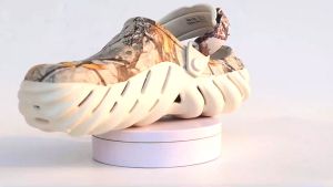 Sandal Crocss Echo Clog: Desain Unik, Nyaman, Tahan Lama