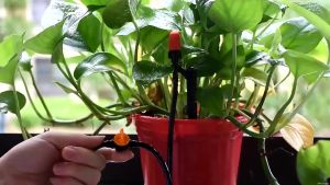 100Pcs/Set 4/7mm Garden Mini Valves Watering Hose Control Valve Garden Hose Connector