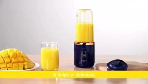 เครื่องปั่นผลไม้แบบพกพา 6 ใบมีด 400ml ปั่นน้ำแข็งได้ใน9วินาที + ฟรีถ้วยคู่ + ชาร์จยูเอสบี + จัดส่งฟรี