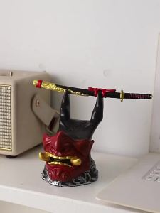 Cool Red Oni Mask Resin Game Controller Holder Samurai Sword Stand for PS5 Xbox Gaming Room Bedroom Desktop Tabletop Decoration