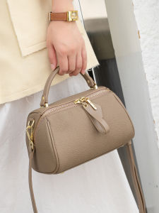 Genuine Leather Soft Pillow Shaped Crossbody Bag Retro Commuter Boston Bag Womens Handbag Diagonal Strap Zipper Closure