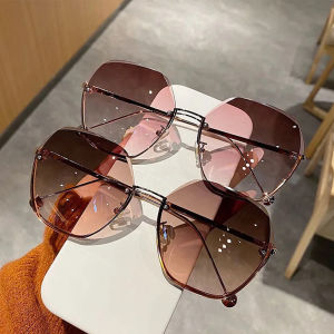 Oversized Frameless Sunglasses For Women Diamond-Cut Edge Design UV400 Eye Protection Lenses Outdoor Driving And Traveling