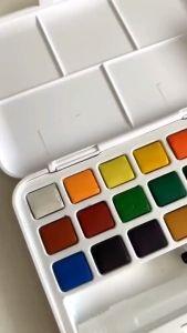 SIMPLE.Jสีน้ำก้อน แถมพู่กันแทงค์ แถมกล่องพลาสติกกันแตก คุณภาพสูง 100% 12/24สี สีโปสเตอร์ ชุดสีน้ำ เซทสีน้ำ พร้อมพู่กัน ในชุดและฟองน้ำ